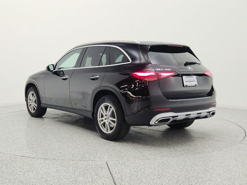 Used 2023 Mercedes-Benz GLC 300 4MATIC image 7