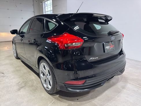 Used 2016 Ford Focus ST FWD image 5
