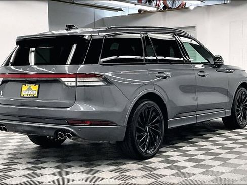 Used 2025 Lincoln Aviator Reserve w/ Luxury Package AWD/4WD image 13