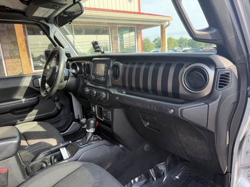 Used 2020 Jeep Wrangler Unlimited Sport AWD/4WD image 21