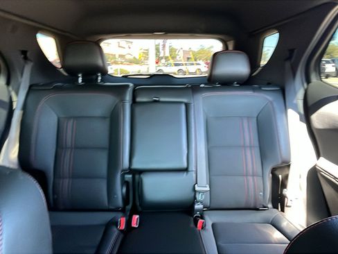 Certified 2024 Chevrolet Equinox RS image 23