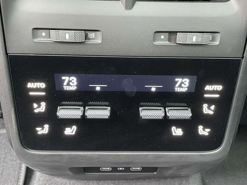 Used 2024 Porsche Macan 4 Electric image 26