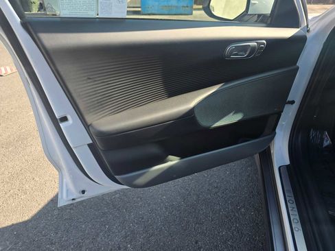 Used 2024 Hyundai Ioniq 6 Limited image 22