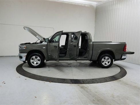 New 2026 RAM 1500 4x4 Crew Cab image 12