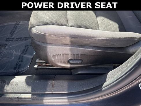 Used 2014 Chevrolet Cruze LT image 11