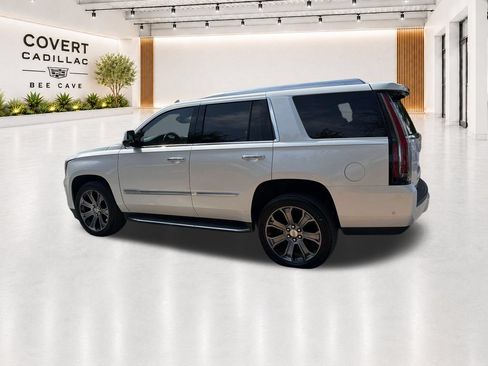Used 2020 Cadillac Escalade Premium Luxury RWD image 10