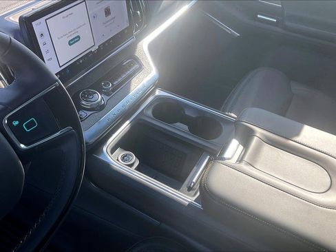 New 2025 Ford Expedition Tremor image 8