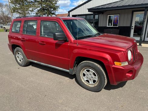 Used 2010 Jeep Patriot Sport w/ PWR Equipment Group AWD/4WD image 2