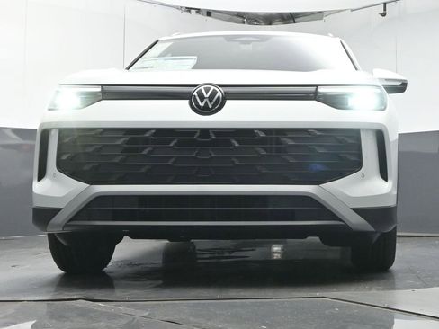 New 2026 Volkswagen Tiguan S FWD image 35