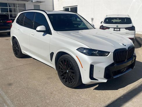 Used 2026 BMW X5 xDrive40i w/ M Sport Package AWD/4WD image 3