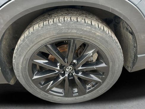 Used 2023 MAZDA CX-9 Carbon Edition image 10