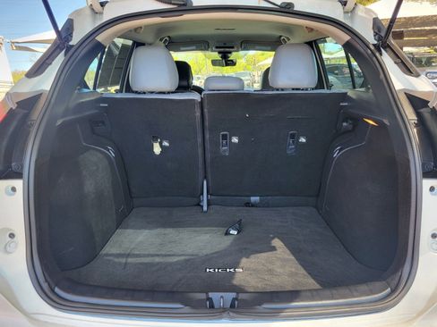 Used 2023 Nissan Kicks SR w/ SR Premium Package image 31