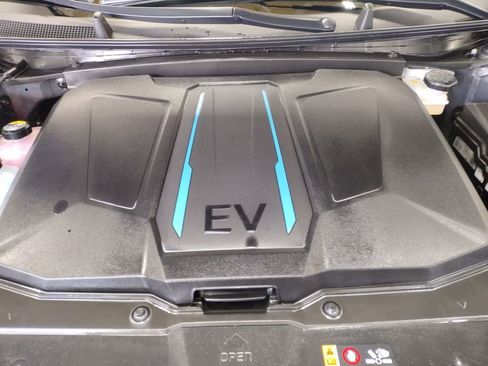 Certified 2023 Hyundai Ioniq 5 SEL image 8