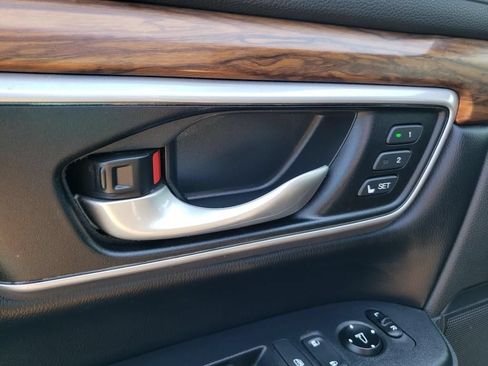 Used 2018 Honda CR-V EX-L image 19