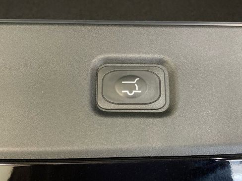 New 2026 Lincoln Navigator Premiere AWD/4WD image 15