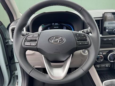 New 2026 Hyundai Venue SEL FWD image 22