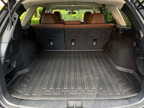 Used 2018 Subaru Outback 2.5i Touring AWD/4WD image 26