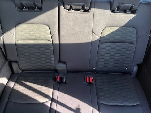 Used 2025 Nissan Pathfinder SV FWD image 25