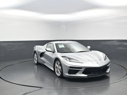 Used 2020 Chevrolet Corvette Stingray Preferred Cpe w/ 2LT Preferred Equipment Group RWD image 6