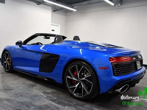 Used 2023 Audi R8 V10 performance w/ Premium Package image 7