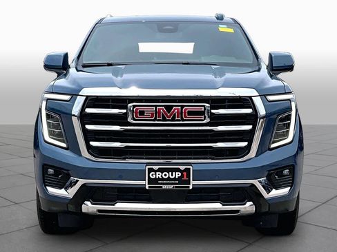 Used 2025 GMC Yukon Elevation RWD image 4