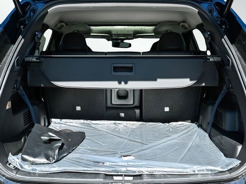 New 2025 Mitsubishi Outlander SE image 8