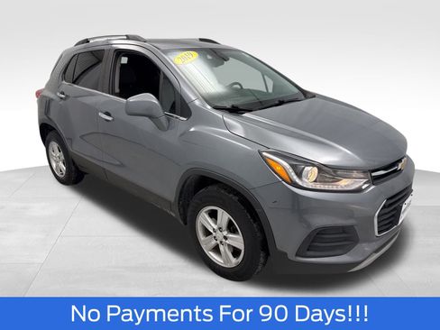 Used 2019 Chevrolet Trax LT w/ LT Convenience Package image 1