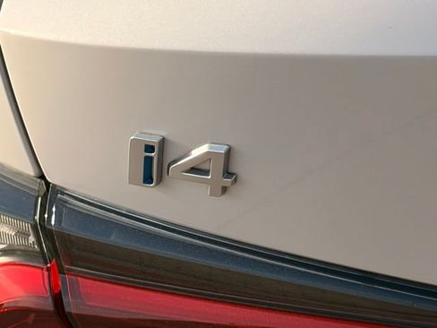Used 2023 BMW i4 eDrive40 RWD image 6
