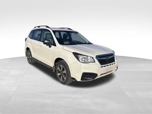 Used 2018 Subaru Forester 2.5i w/ Alloy Wheel Package image 2