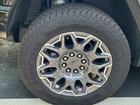 Used 2025 GMC Hummer EV 3X AWD/4WD image 4