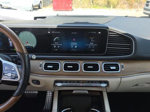 Used 2021 Mercedes-Benz GLS 580 4MATIC image 25