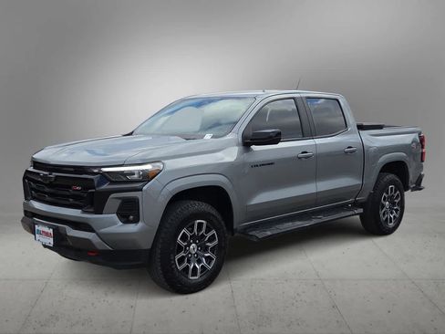 Used 2024 Chevrolet Colorado Z71 w/ Z71 Convenience Package 2 image 4