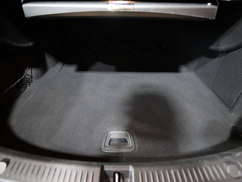Used 2019 Mercedes-Benz E 300 image 28