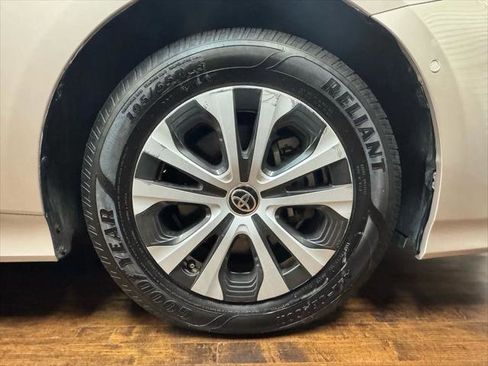 Used 2020 Toyota Prius Prime Limited image 23