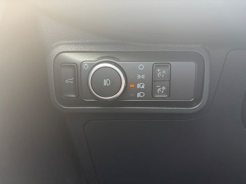 New 2026 Ford Explorer Active w/ Active Comfort Package AWD/4WD image 15