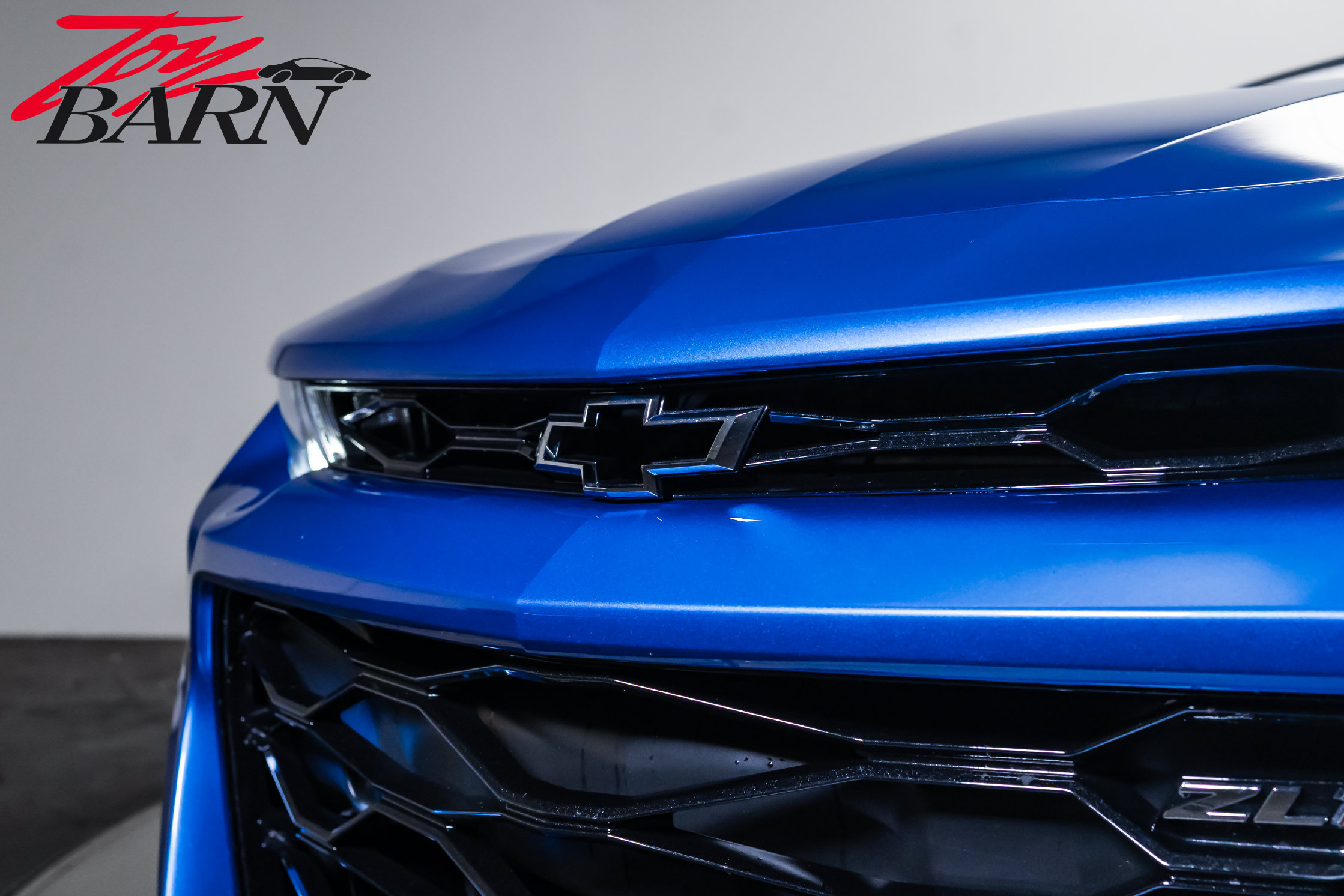 Used 2018 Chevrolet Camaro ZL1 RWD image 18