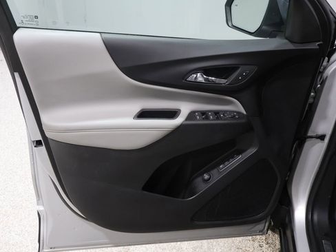 Used 2019 Chevrolet Equinox Premier image 13