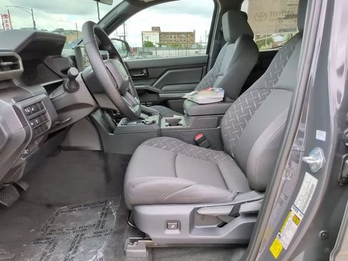 Used 2026 Toyota Tacoma SR5 AWD/4WD image 12