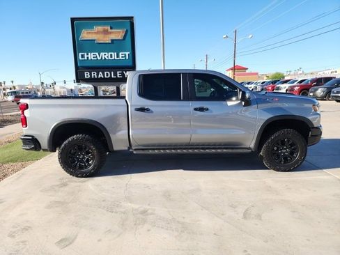 Used 2023 Chevrolet Silverado 1500 ZR2 w/ Technology Package image 3