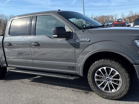 Used 2018 Ford F150 XLT w/ Equipment Group 302A Luxury image 8
