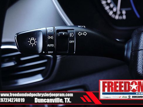 Used 2020 Hyundai Santa Fe SEL image 28