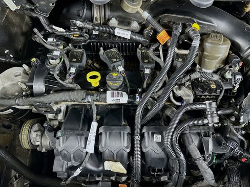 Used 2024 Ford Edge Titanium image 33