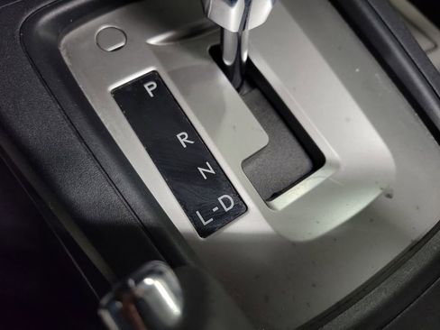 Used 2018 Subaru Forester 2.5i Premium w/ All-Weather Package image 17