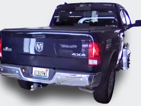 Used 2018 RAM 1500 Big Horn image 3