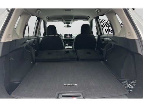 Used 2025 Nissan Rogue S FWD image 20