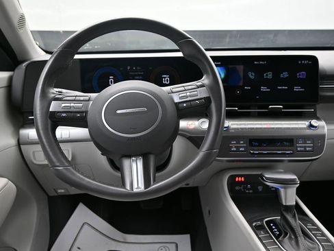 Used 2024 Hyundai Kona SEL AWD/4WD image 13