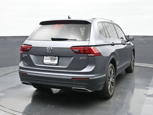 Used 2019 Volkswagen Tiguan SEL w/ 3rd Row Seat Package AWD/4WD image 4