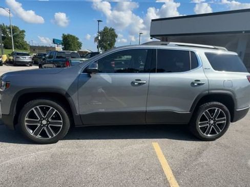 Used 2023 GMC Acadia SLT w/ Preferred Package FWD image 5