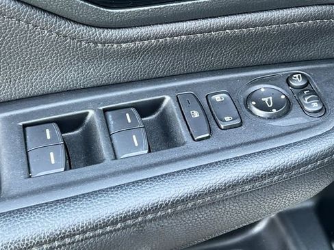 Used 2023 Honda Odyssey Elite image 11