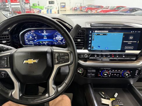 Used 2025 Chevrolet Silverado 3500 LT w/ All Star Edition AWD/4WD image 6